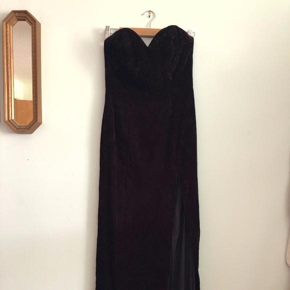 Vintage Velvet Dress - Picture 1 of 6